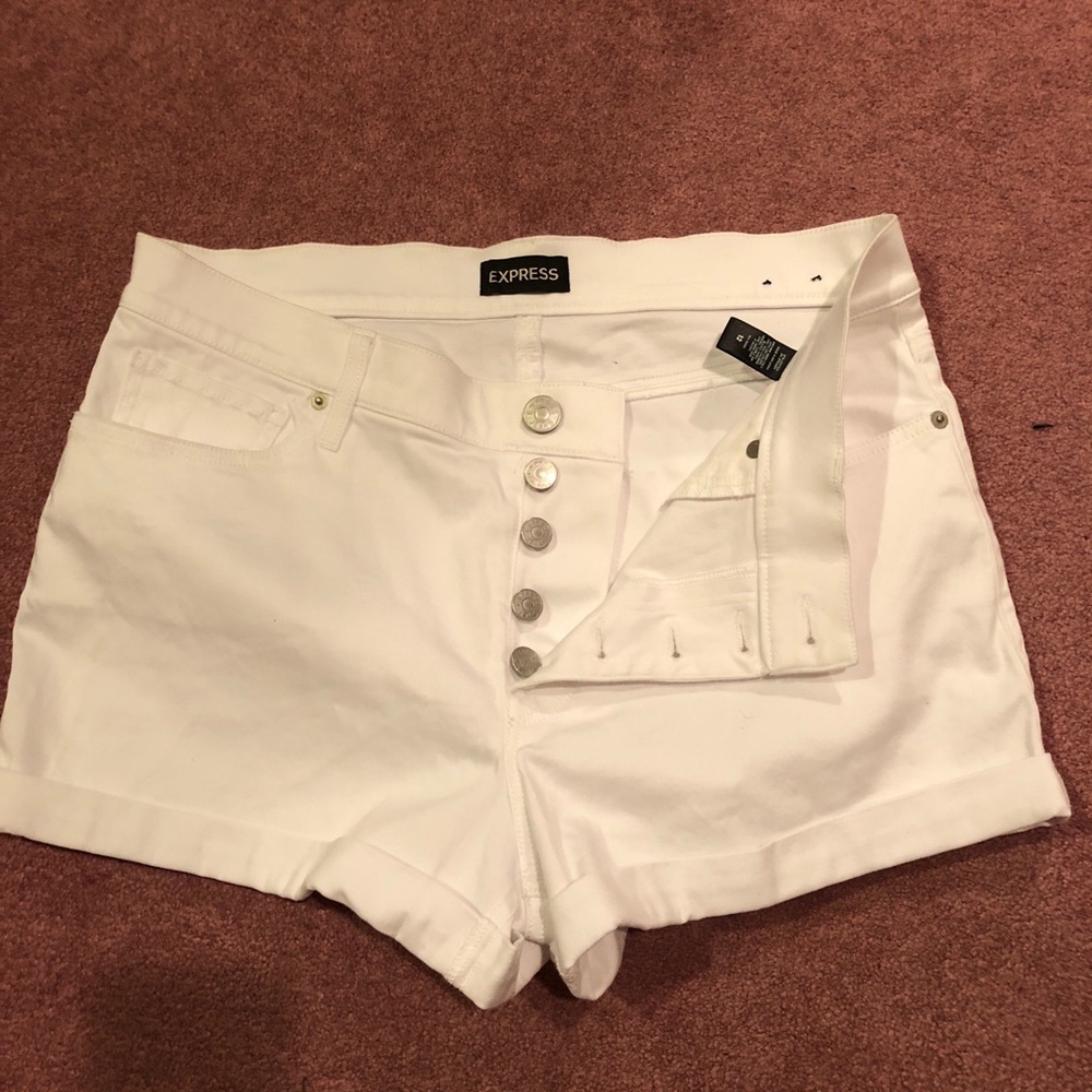 Express white pant shorts size 12 NWOT